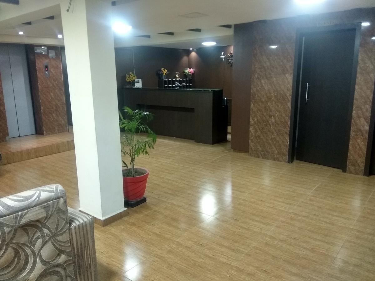Hotel Royal Regency Bori  Esterno foto