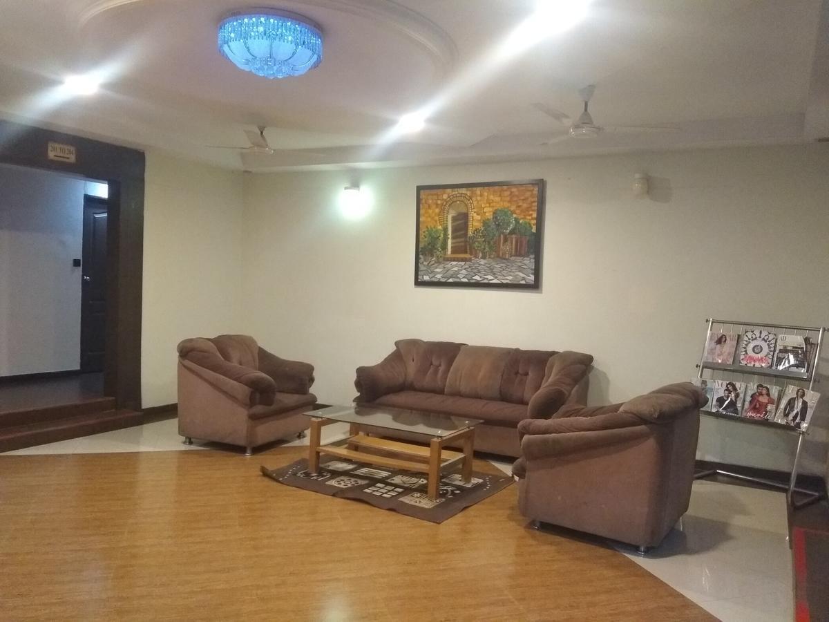 Hotel Royal Regency Bori  Esterno foto